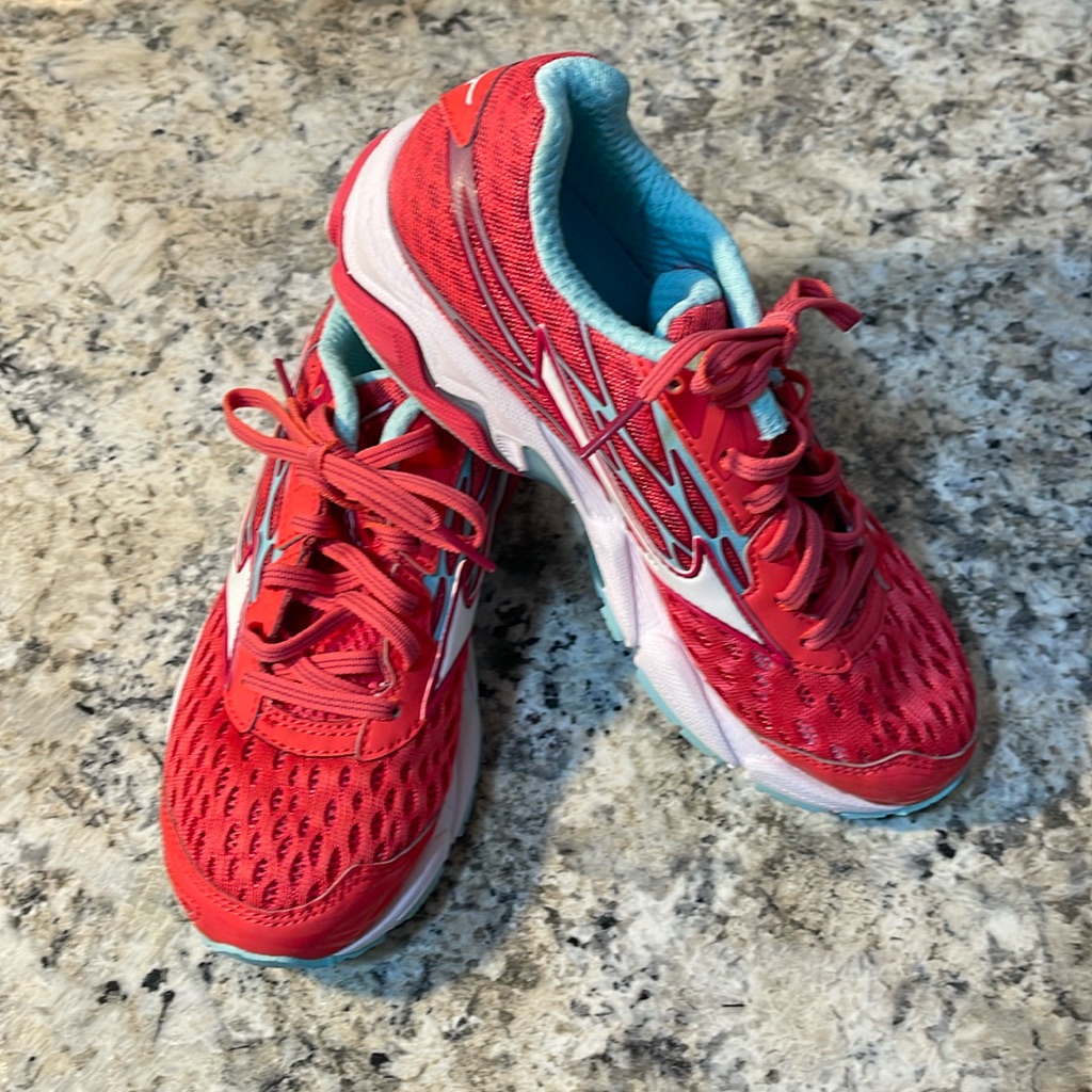 Mizuno Wave Catalyst 2 Sneakers